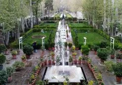 دانلود پاورپوینت معماری عناصر و اصول طراحی باغ های ایرانی